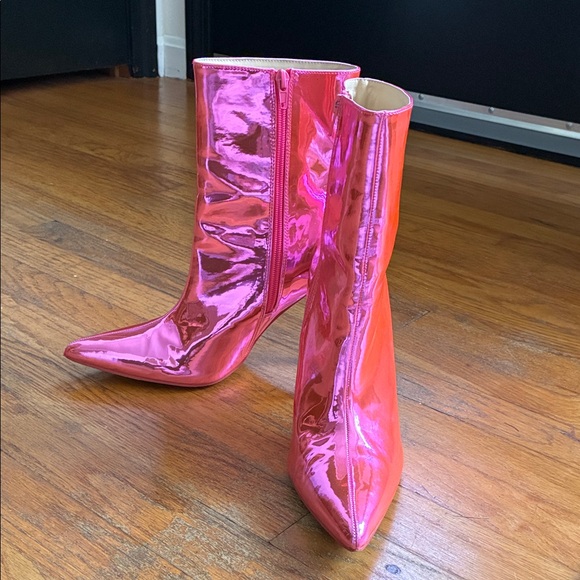 Metallic Hot Pink Heeled Boots w Pointy Toes - Picture 3 of 7